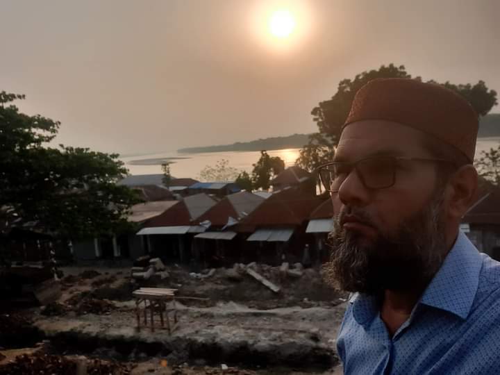 কে আসিবে ভালাই